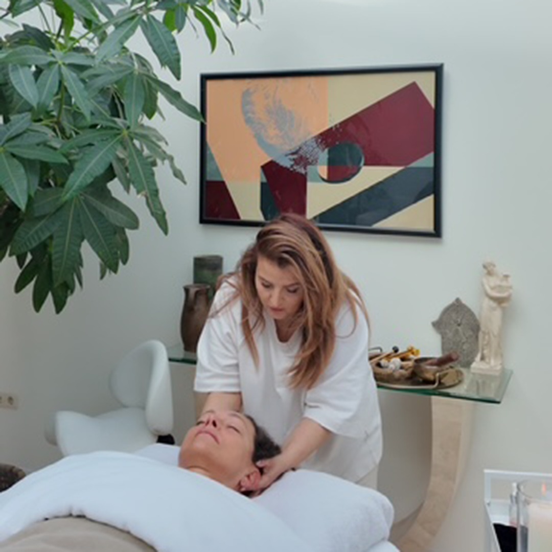 salon-radiance-ritual skin alchemy treatment — 90-minute full embodied face method session